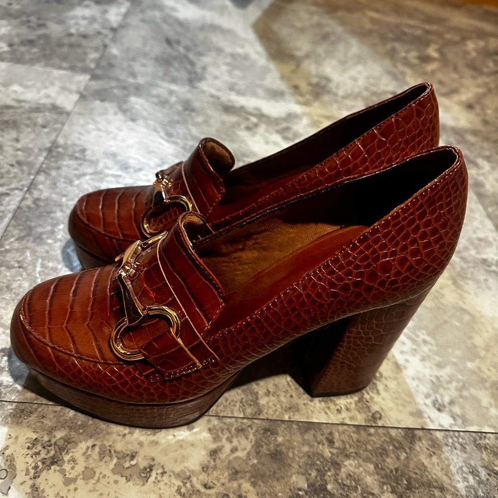Platform heel - Picture 2 of 4